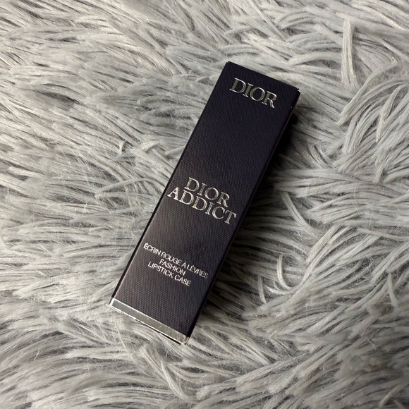 -Dior 2024 Limited Edition Gold & White Dior Addict Lip Case - Picture 7 of 7